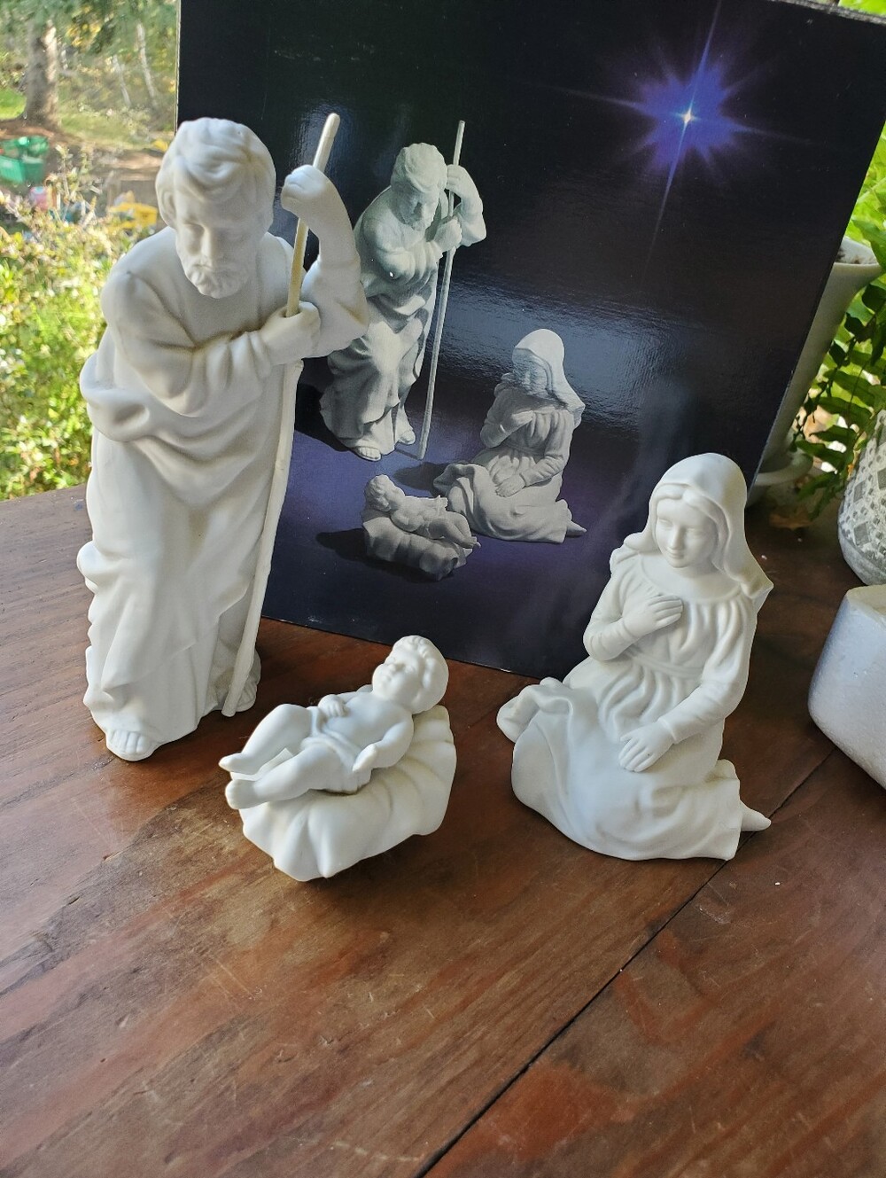 Vintage 1981 Avon Nativity Collectibles "The Holy Family" 3-piece figurine set